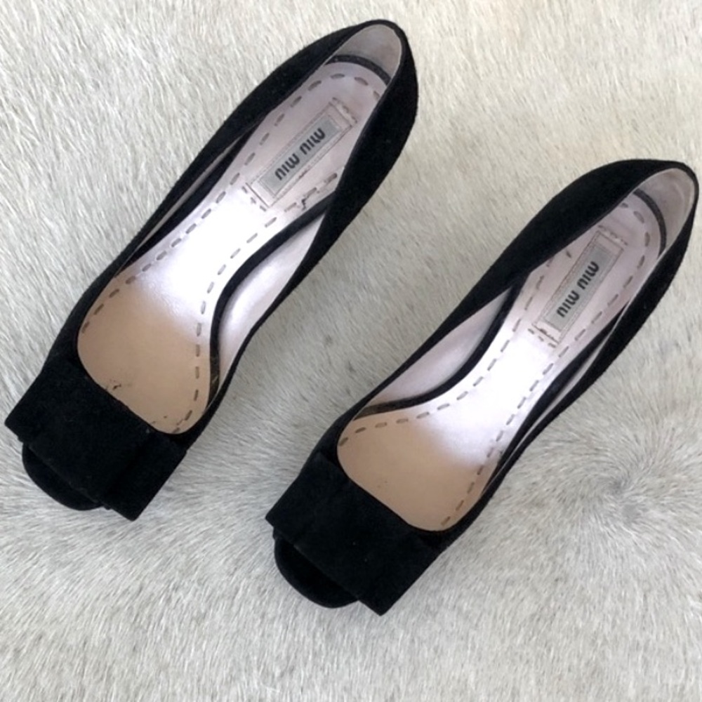 Gorgeous MIU MIU suede shoes